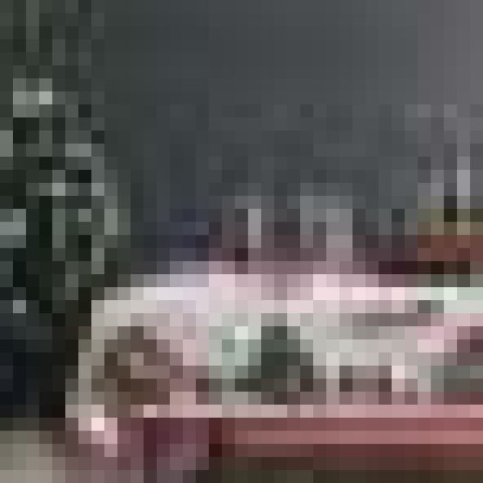 Набор столовый "Новогодняя сказка" скат.150х110см +/-3см с ГМВО, салф.40х40см-4 шт, хл100%
